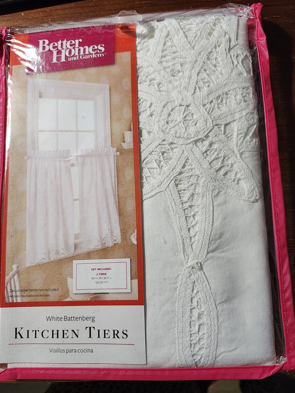 NWT-Better Homes And Gardens White Battenberg Lace Kitchen Tiers